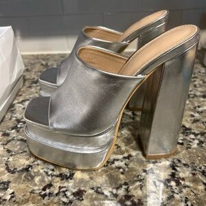 Brand New Boohoo Silver Platform High Heels
